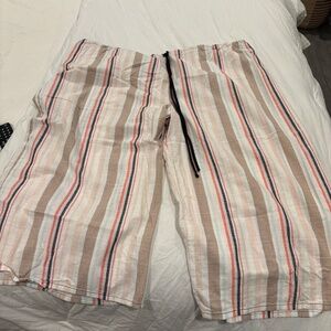 Cynthia Ashby wide leg capri pants, size 2